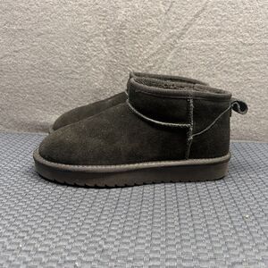 Size 6.5-Aspen Ankle Boot Black